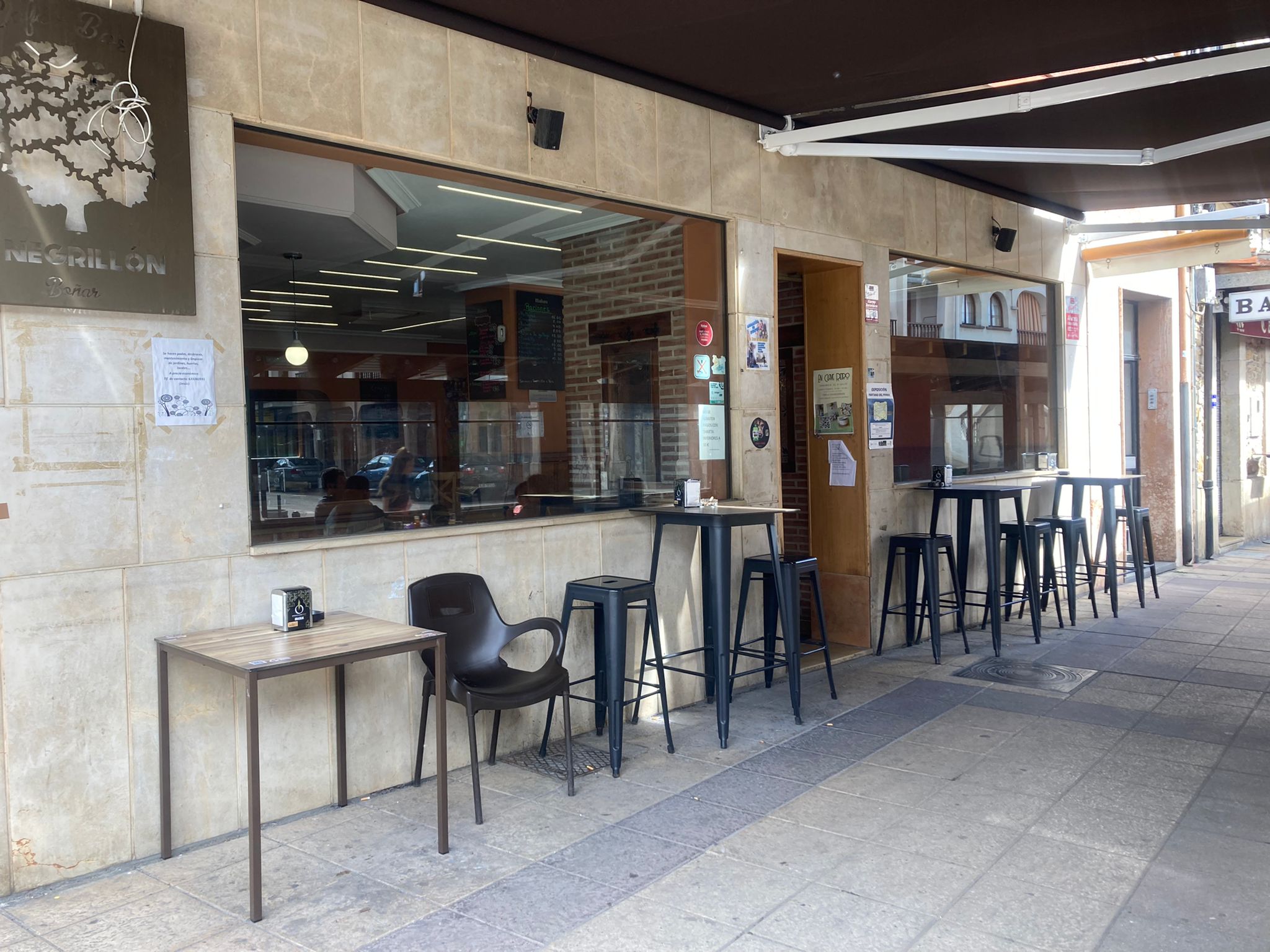 Café-Bar El Negrillón-Terraza